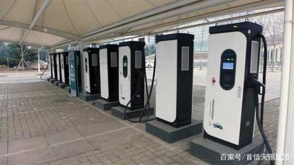 新能源汽车充电桩数量是美国的8倍，中国如何实现“换道超车”？